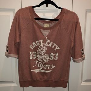 Daytrip lightweight short roll-sleeve sweatshirt